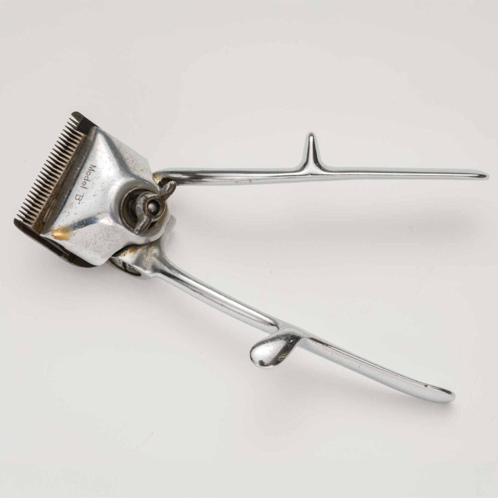 手バリカン内バネ