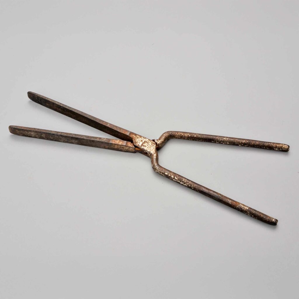 アイロン（昭和）菅谷寿子氏（千葉）寄贈