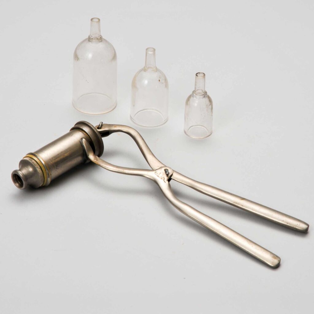 美顔用カップス 三瓶一心氏（千葉）寄贈