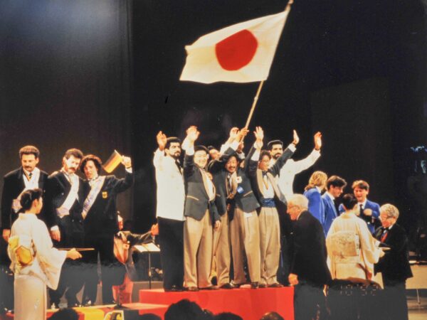 1992年世界大会理容部門優勝日本代表チーム　田中トシオ氏　寄贈