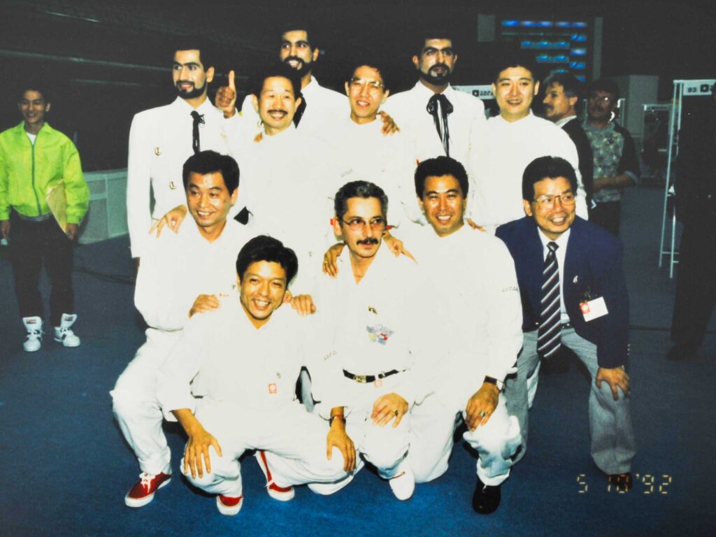 1992年世界大会理容部門優勝日本代表チーム　田中トシオ氏　寄贈