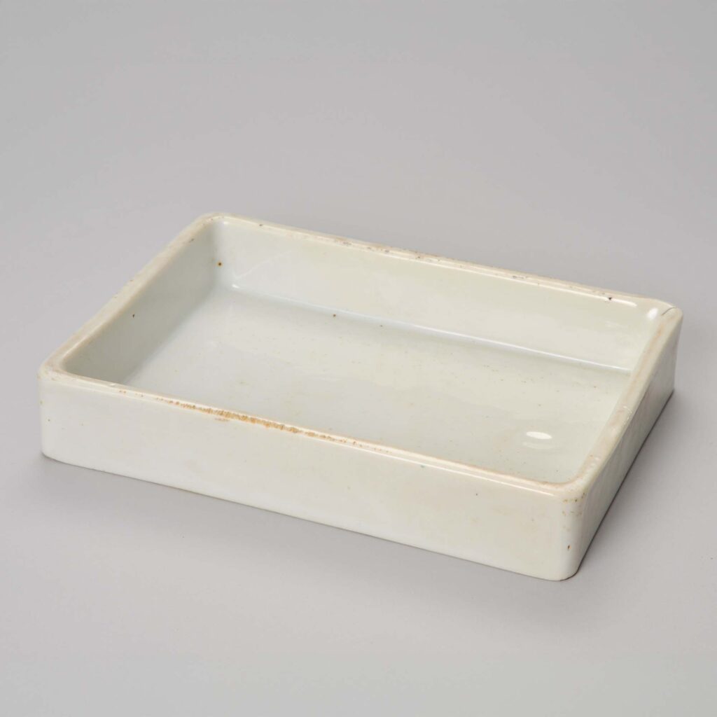 消毒液容器　昭和30年　野本高良氏（東京）寄贈