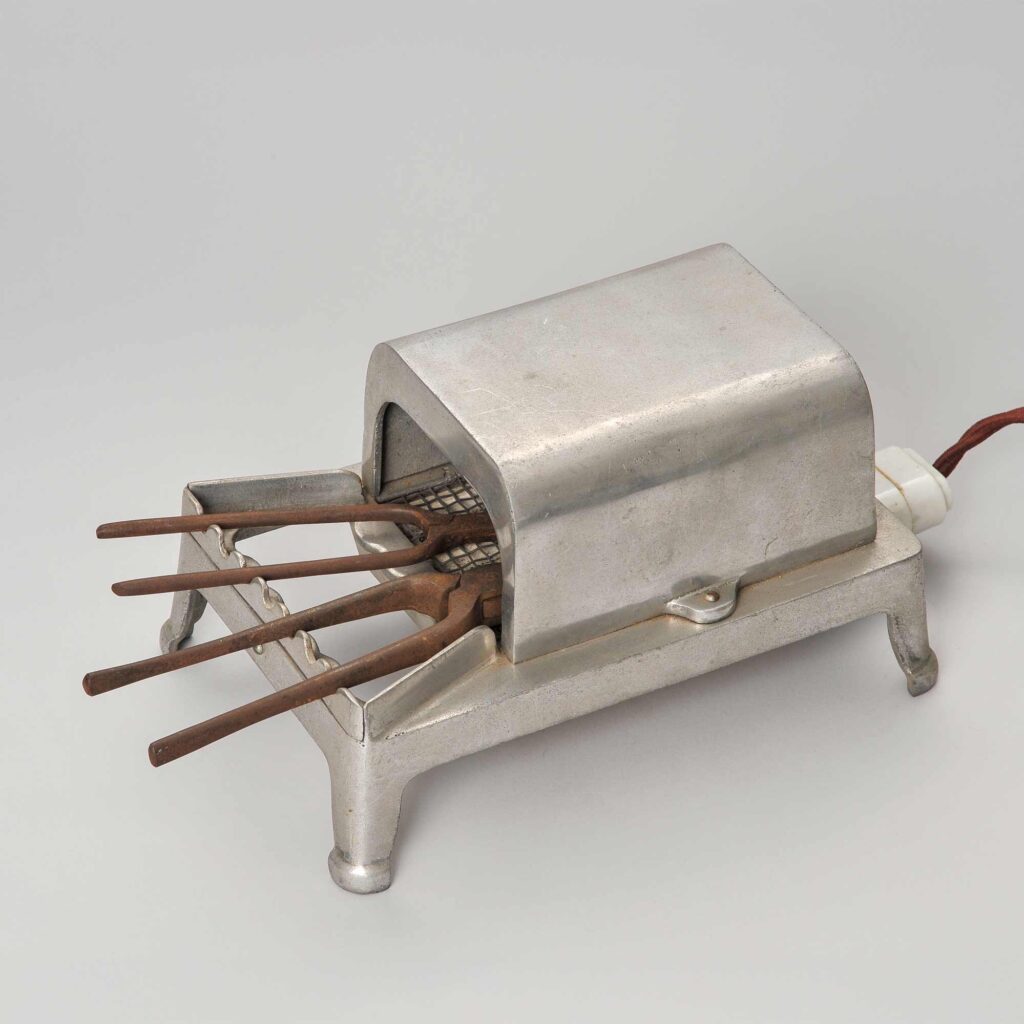 アイロン加温器