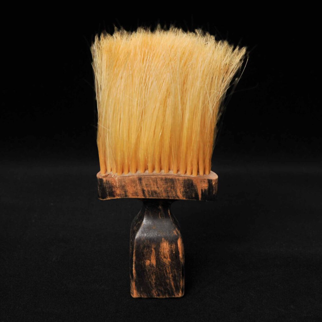 毛払い（大場式理容道具）