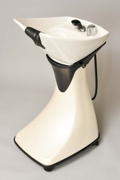 可動式シャンプー台　タカラベルモント製