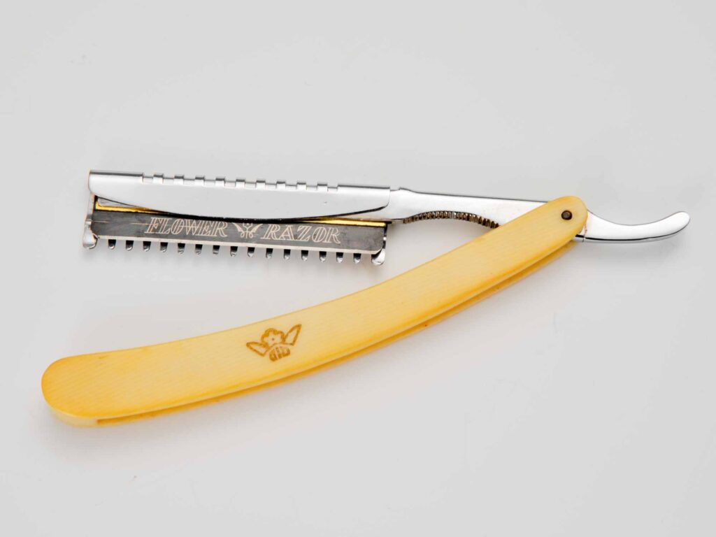 FLOWER RAZOR