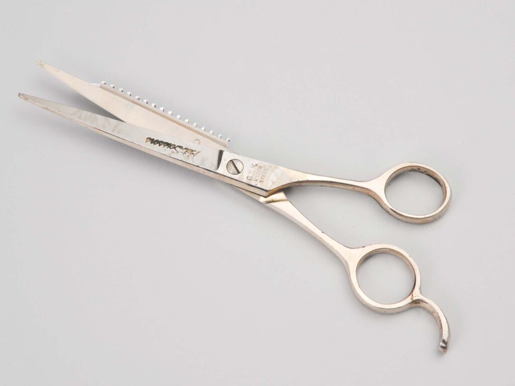 スキ鋏（大正～昭和）西山泰治氏寄贈