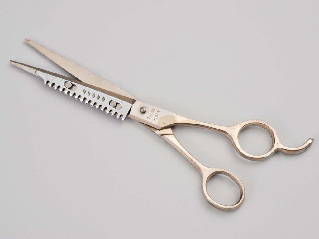 スキ鋏（大正～昭和）西山泰治氏寄贈